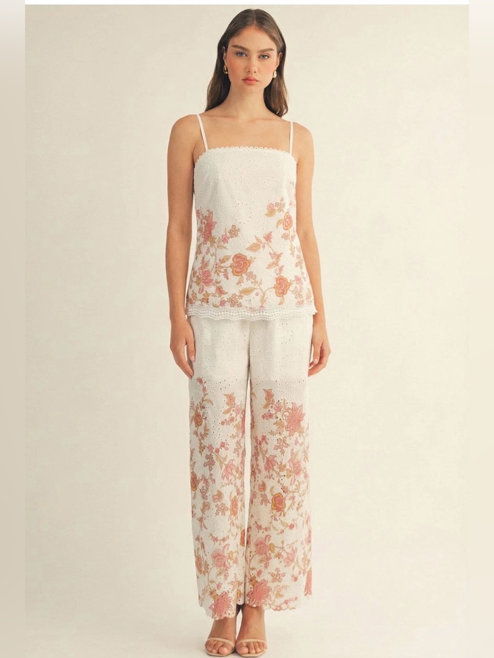 SLEEVELESS TOP & ELASTIC WAIST POCKETS PANTS FLORAL EYELET 2PC. SET